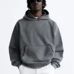 Sweatshirt with hood